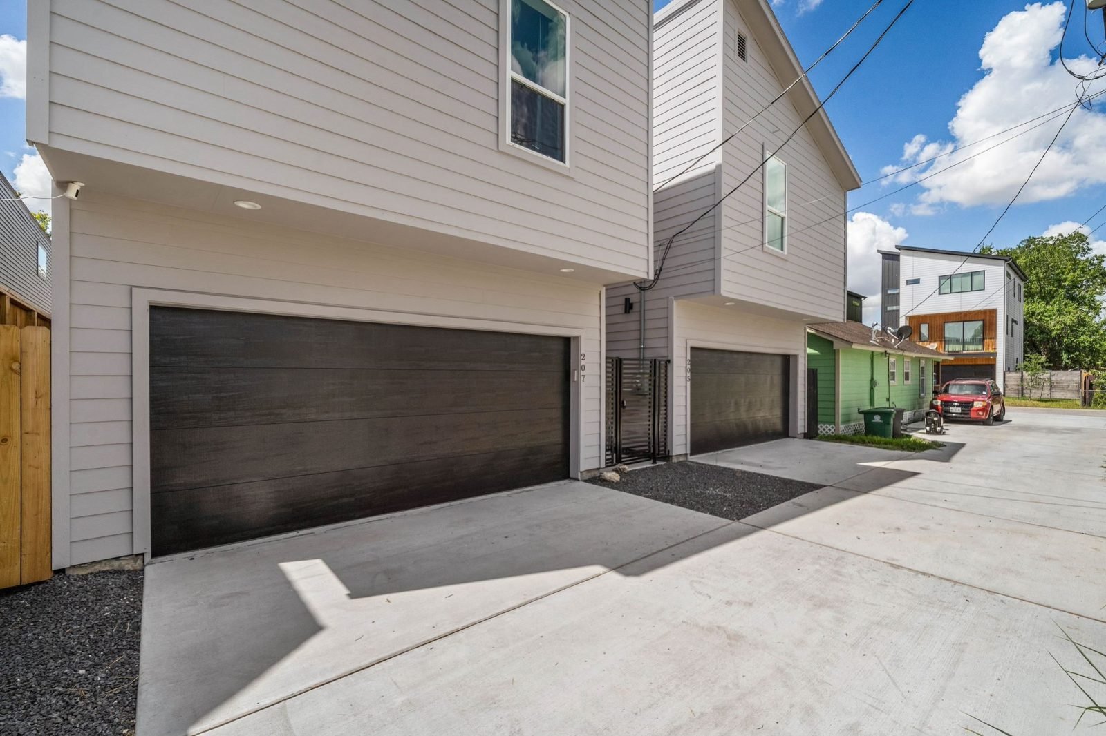 207 East 38th Street